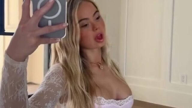 Jennysospeciall / Truly_specialgirl new porn video hot treding!!!